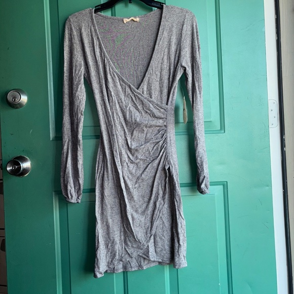 Altar’d State small dress with cinched waist - Picture 2 of 7